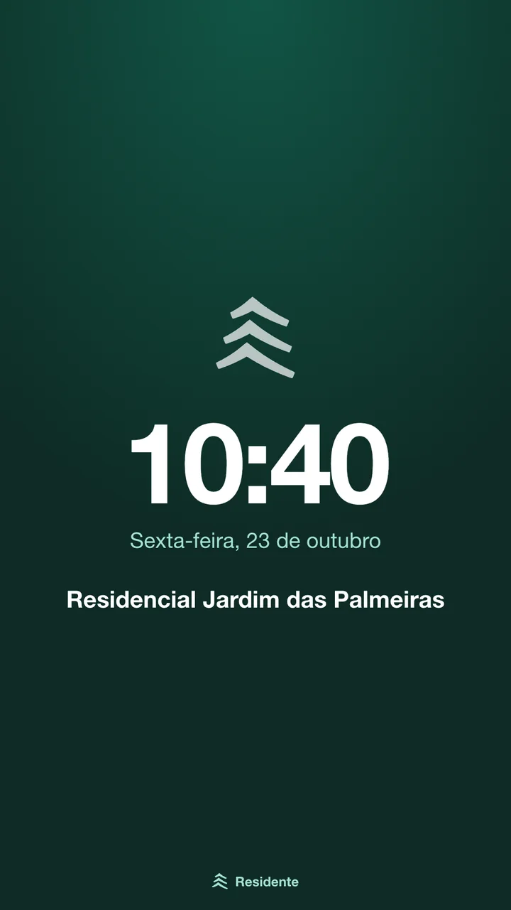 TV da portaria na espera, com a hora e o nome do condomínio